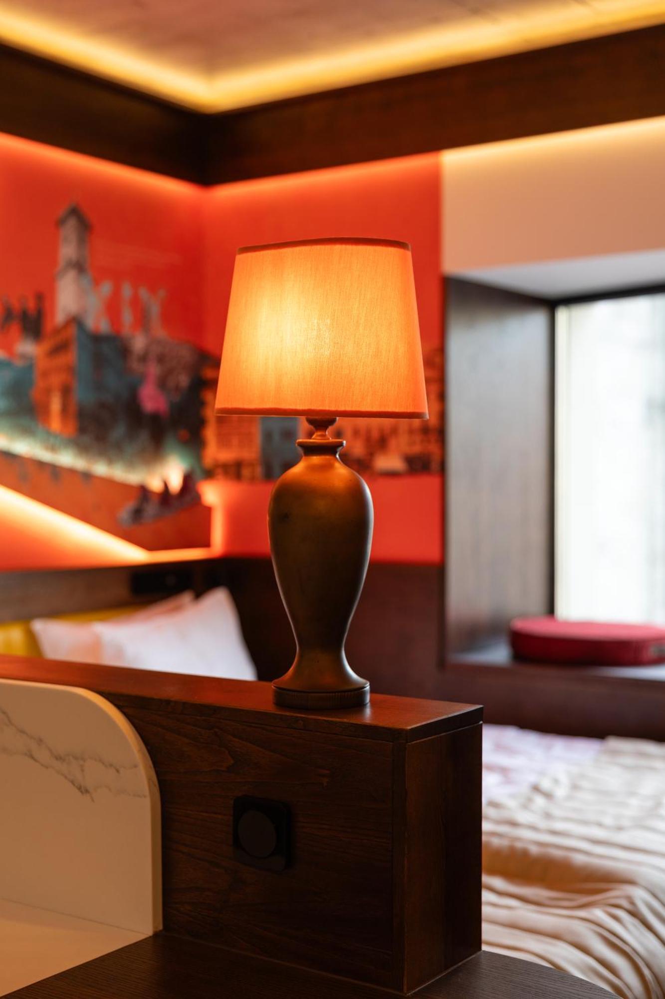 !Fest Hotel Rynok Square 利沃夫 外观 照片