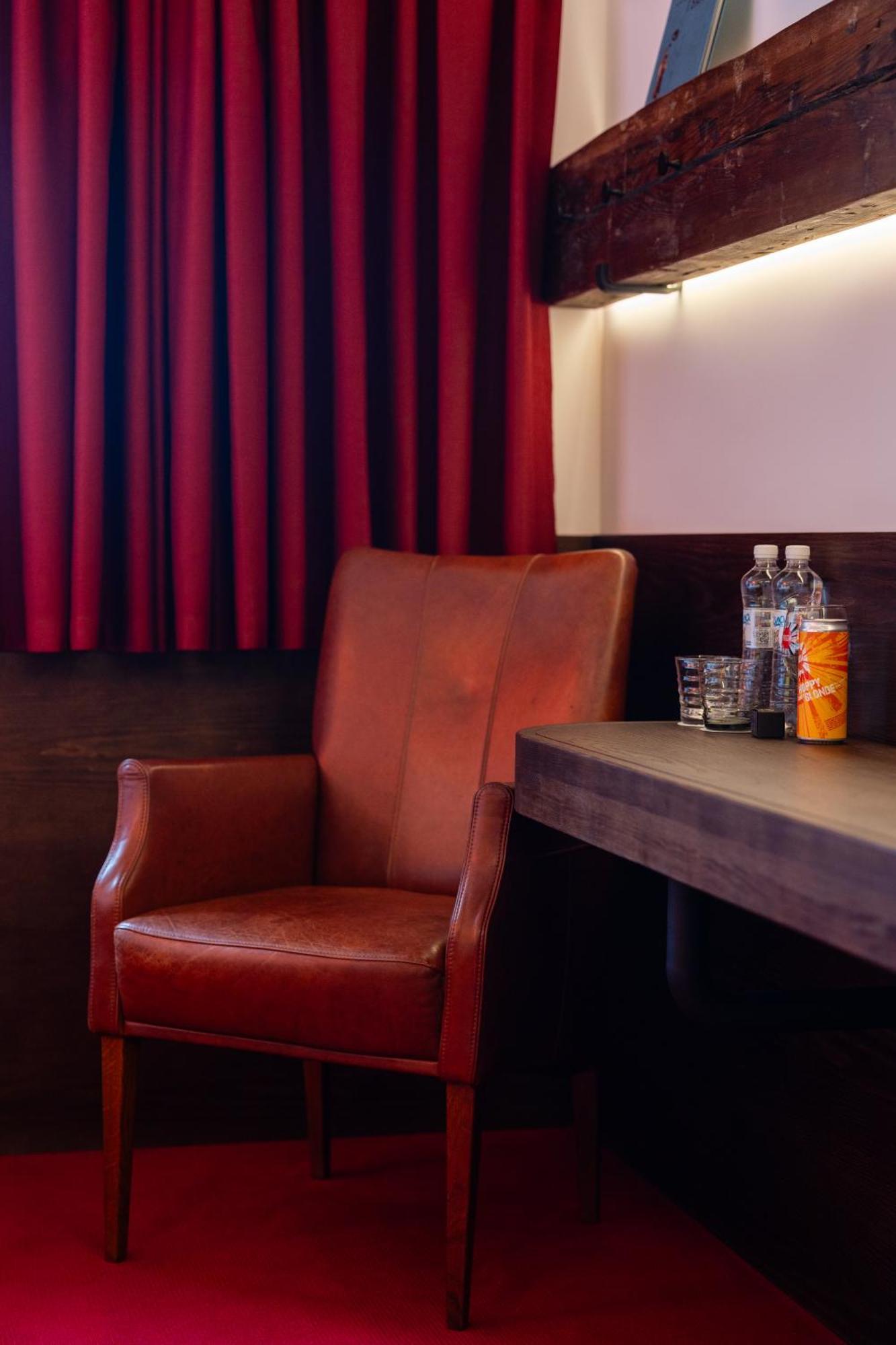 !Fest Hotel Rynok Square 利沃夫 外观 照片