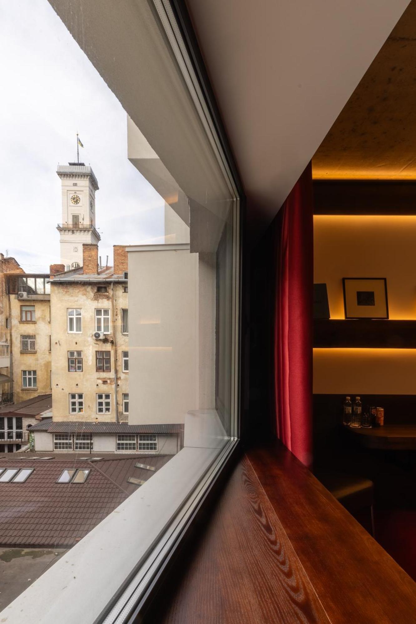 !Fest Hotel Rynok Square 利沃夫 外观 照片