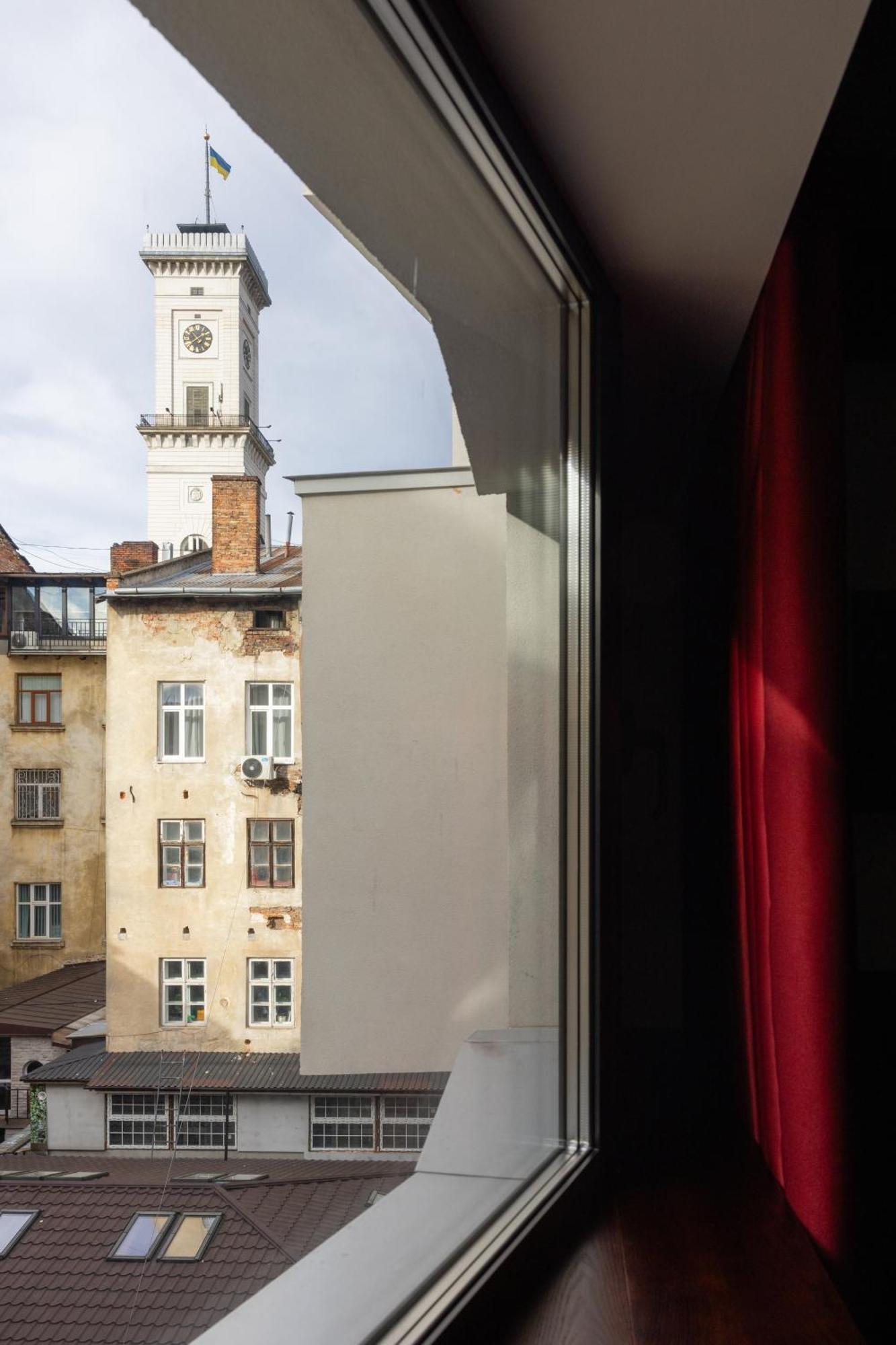 !Fest Hotel Rynok Square 利沃夫 外观 照片