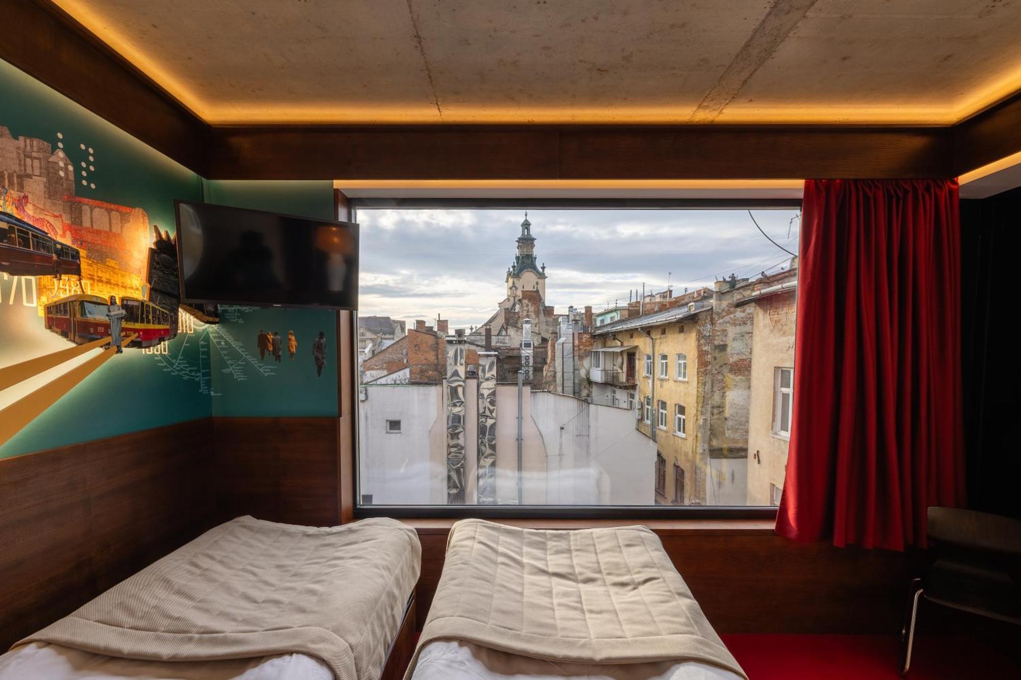 !Fest Hotel Rynok Square 利沃夫 外观 照片
