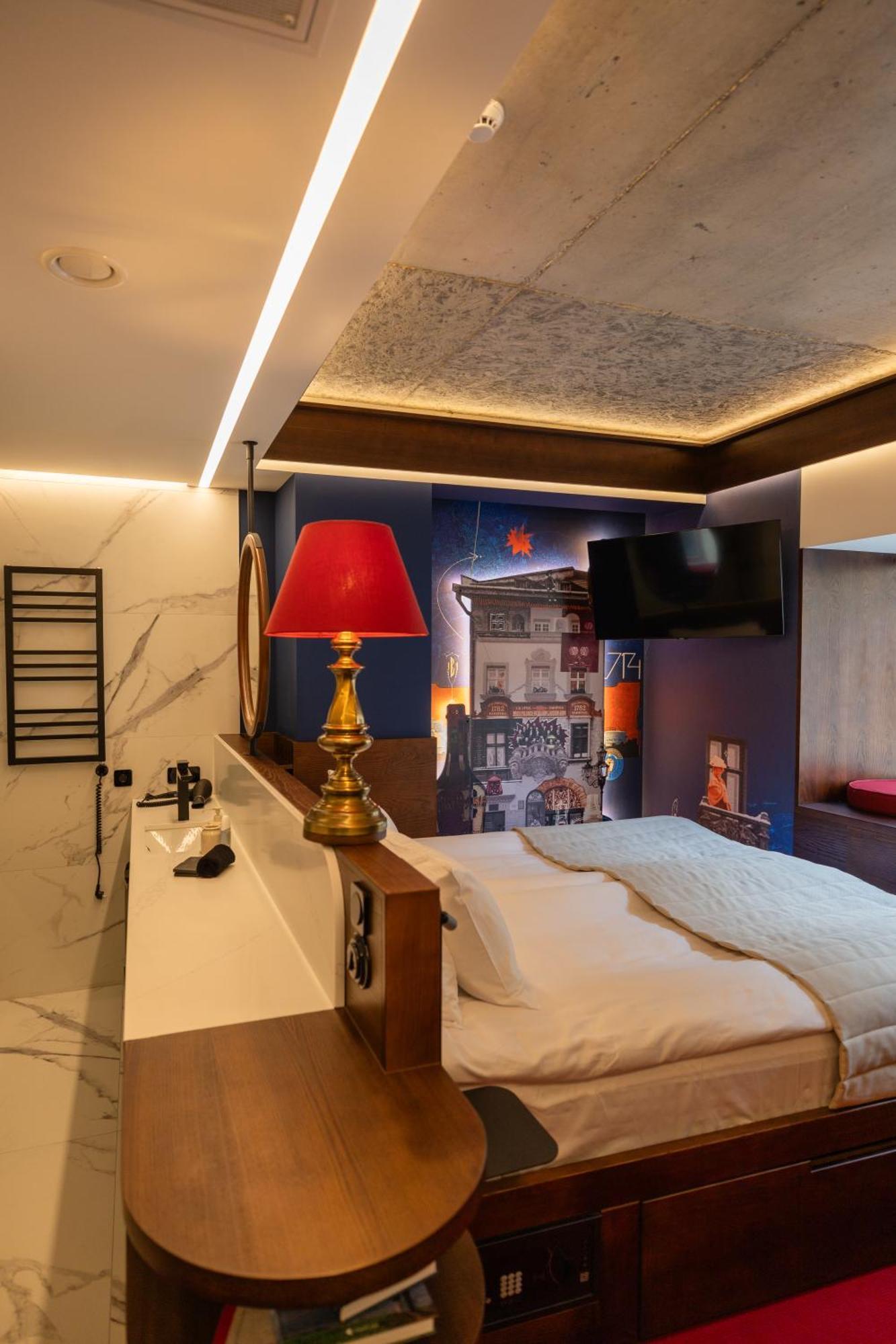 !Fest Hotel Rynok Square 利沃夫 外观 照片