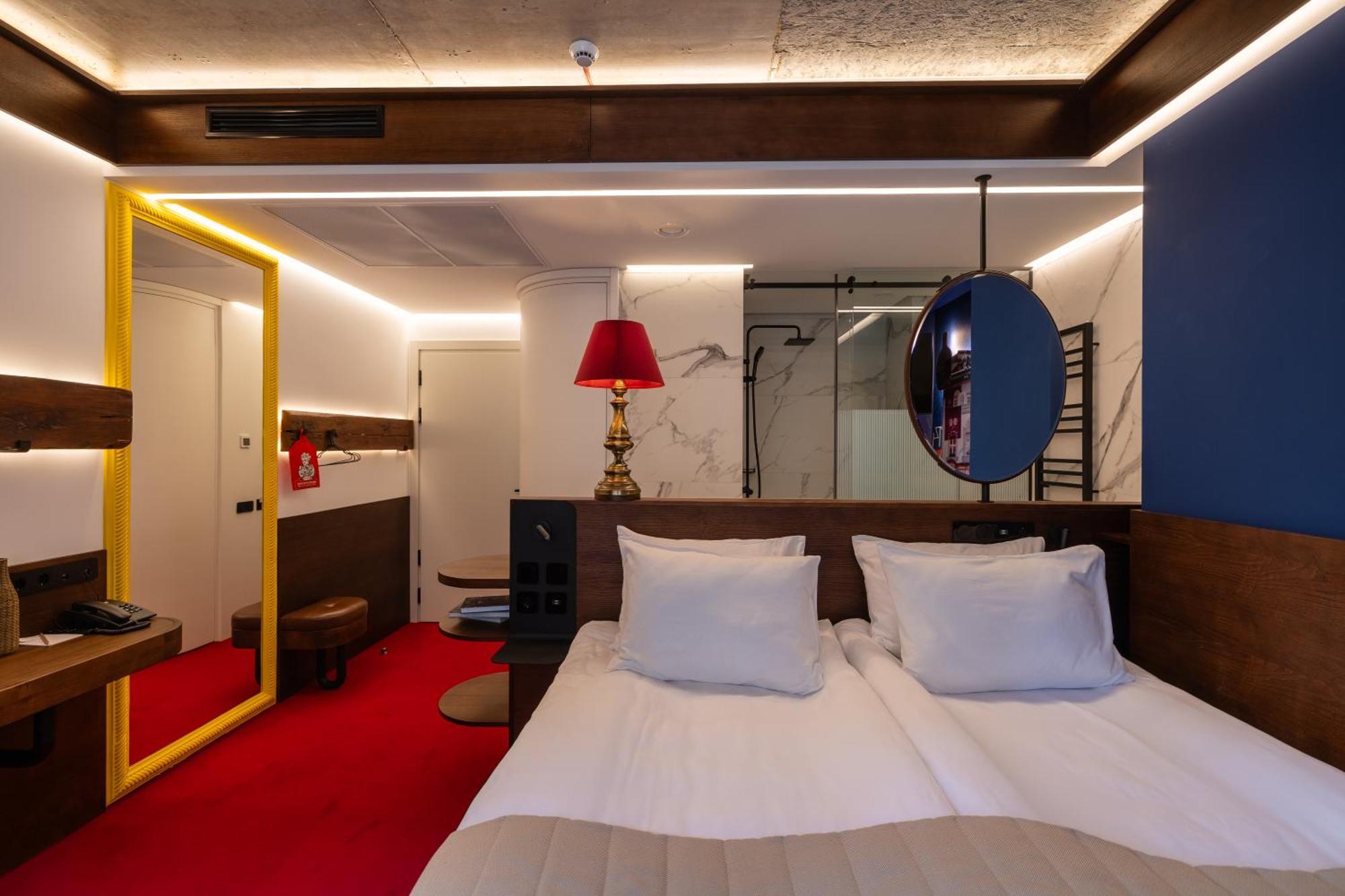 !Fest Hotel Rynok Square 利沃夫 外观 照片